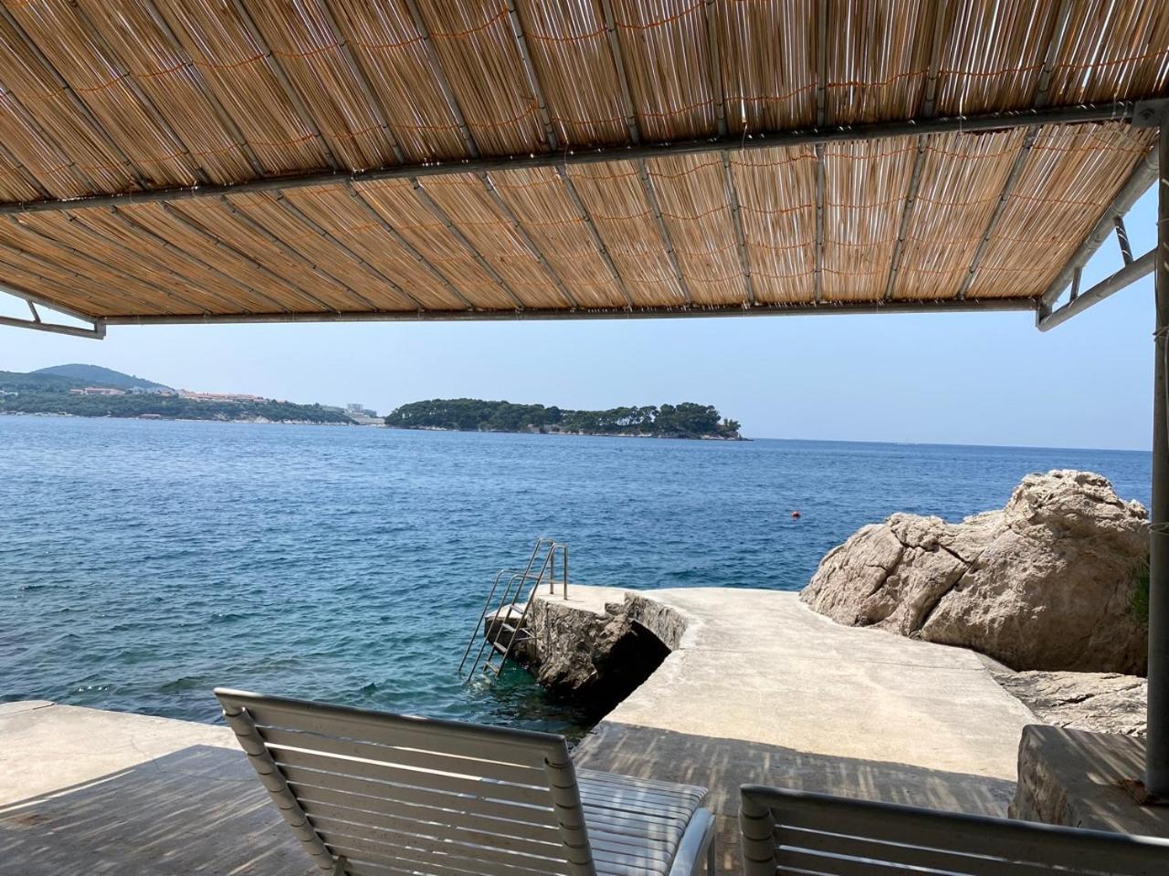 Charming Seafront Stay At Villa Mara Dubrovnik Exteriör bild